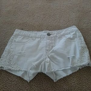 Embroided white Mossimo shorts